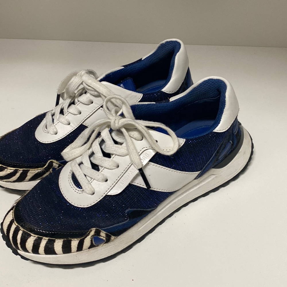 Michael Kors 7 blue and zebra sneaker